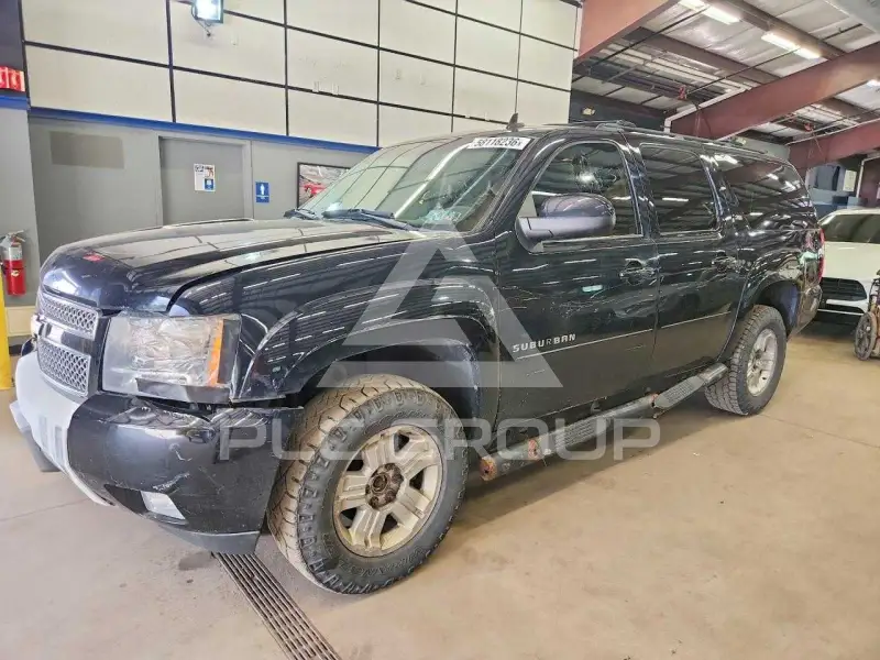 2011 Chevrolet Suburan photo
