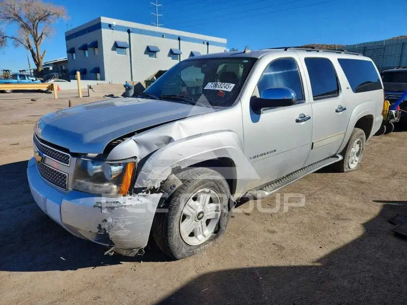 2011 Chevrolet Suburan photo