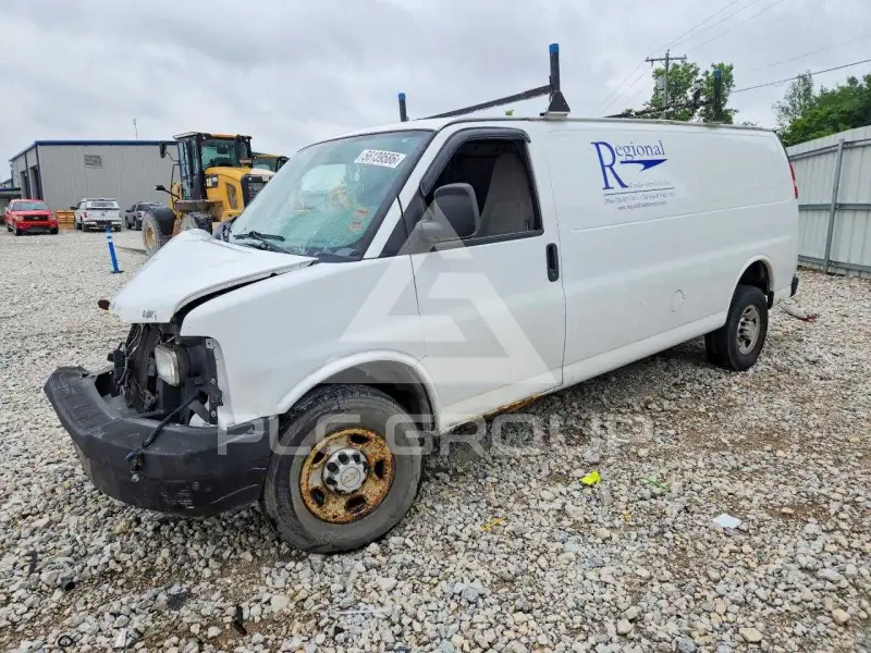 2011 Chevrolet Express photo