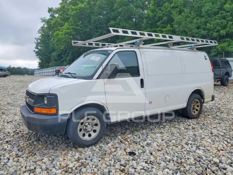 2011 Chevrolet Express photo