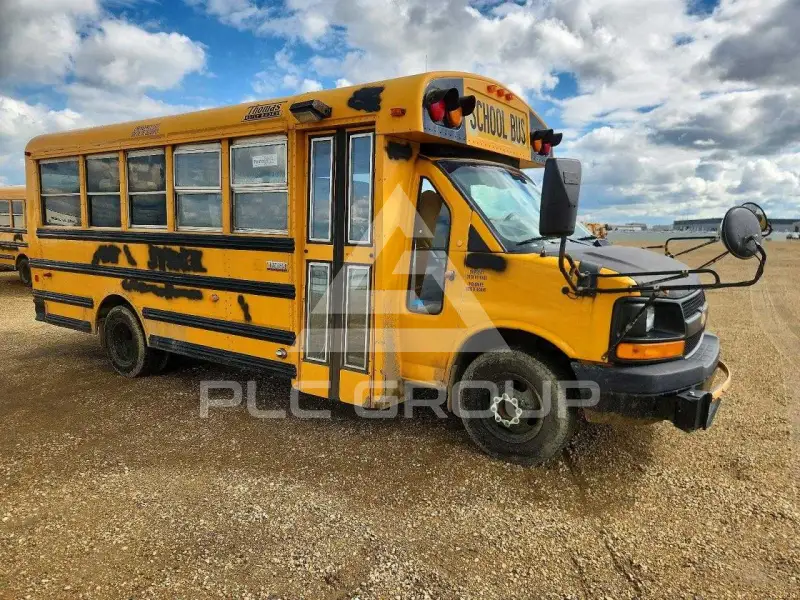 2011 Chevrolet Express фото