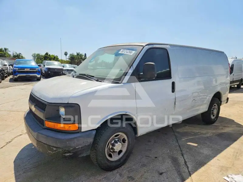 2011 Chevrolet Express photo