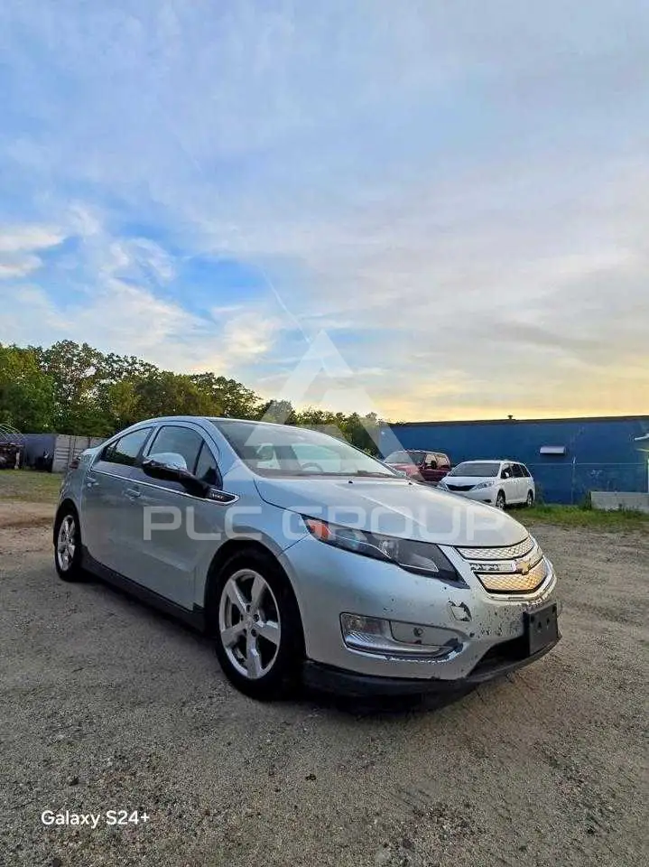 2011 Chevrolet Volt photo