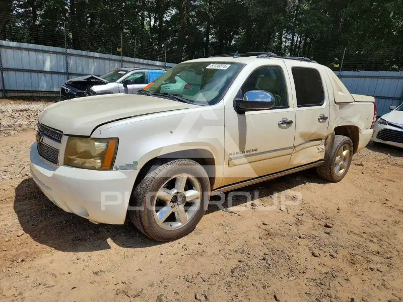 2011 Chevrolet Avalanche фото
