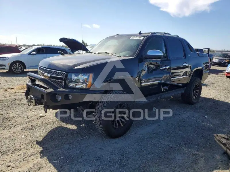 2011 Chevrolet Avalanche photo