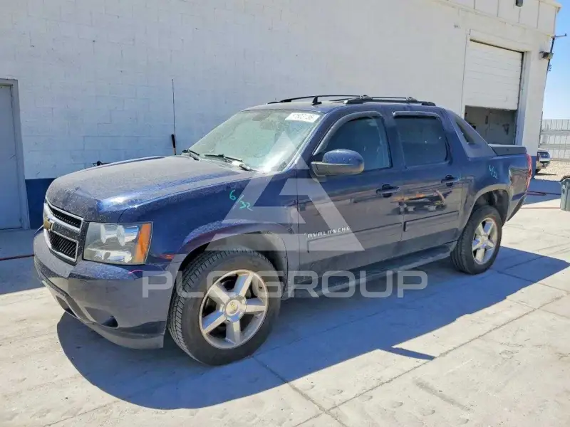 2011 Chevrolet Avalanche photo