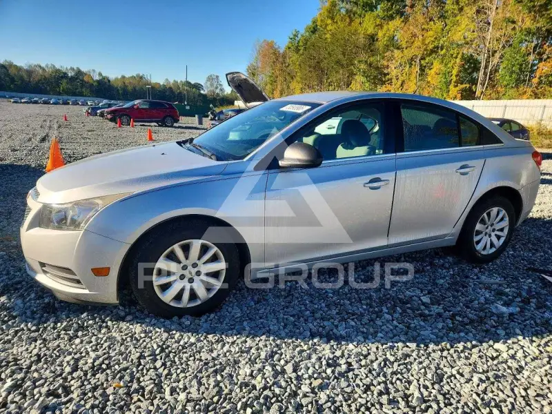 2011 Chevrolet Cruze photo