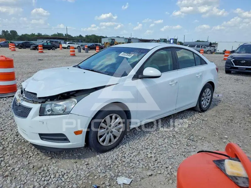 2011 Chevrolet Cruze фото