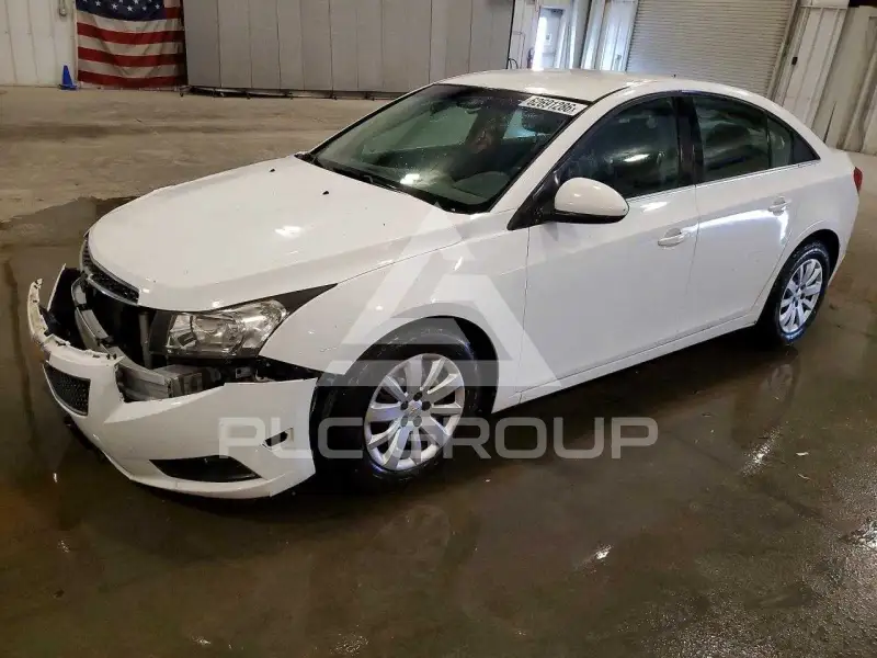 2011 Chevrolet Cruze photo