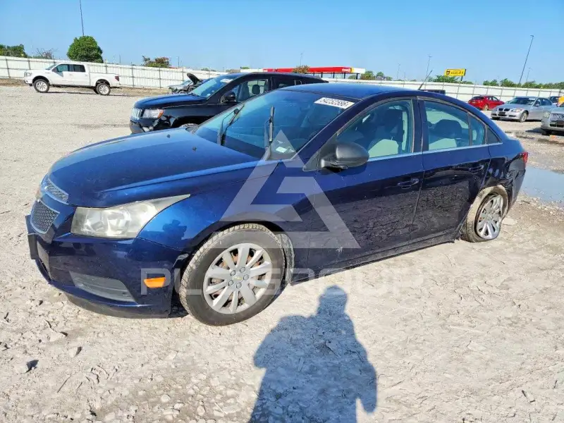 2011 Chevrolet Cruze photo