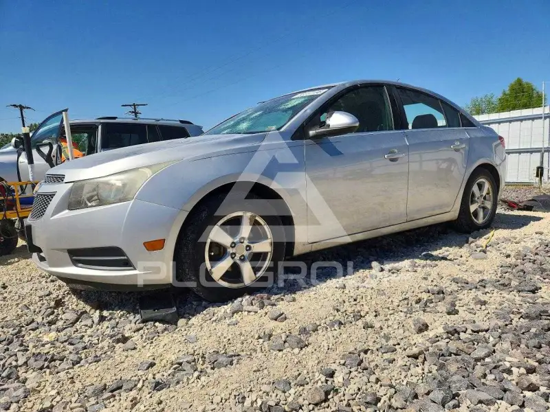 2011 Chevrolet Cruze photo