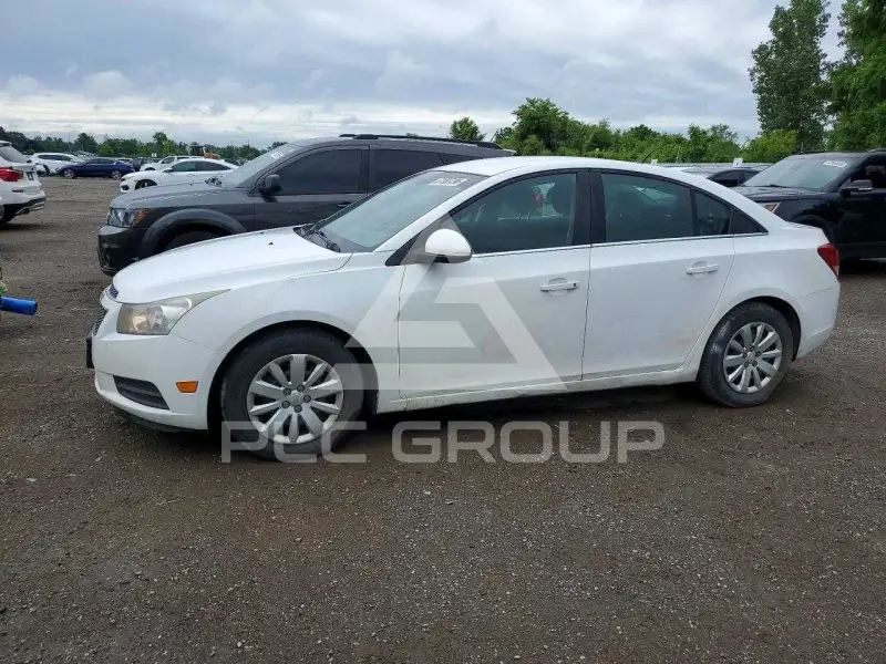 2011 Chevrolet Cruze фото