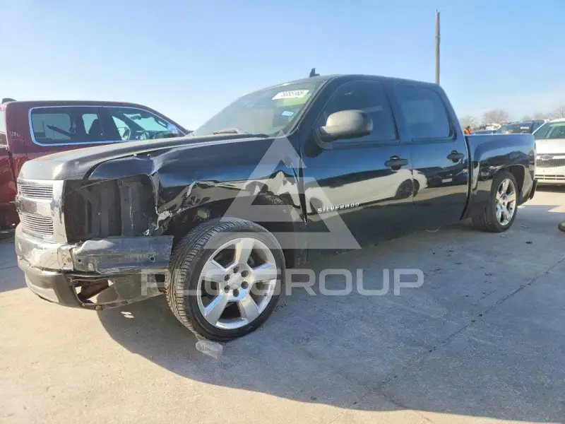 2011 Chevrolet Silverado photo