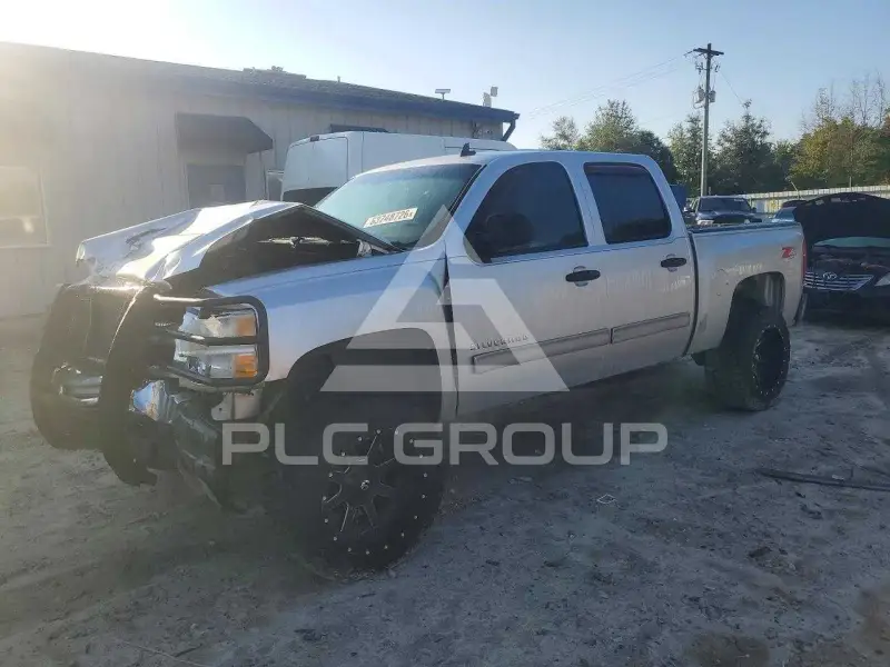 2011 Chevrolet Silverado photo