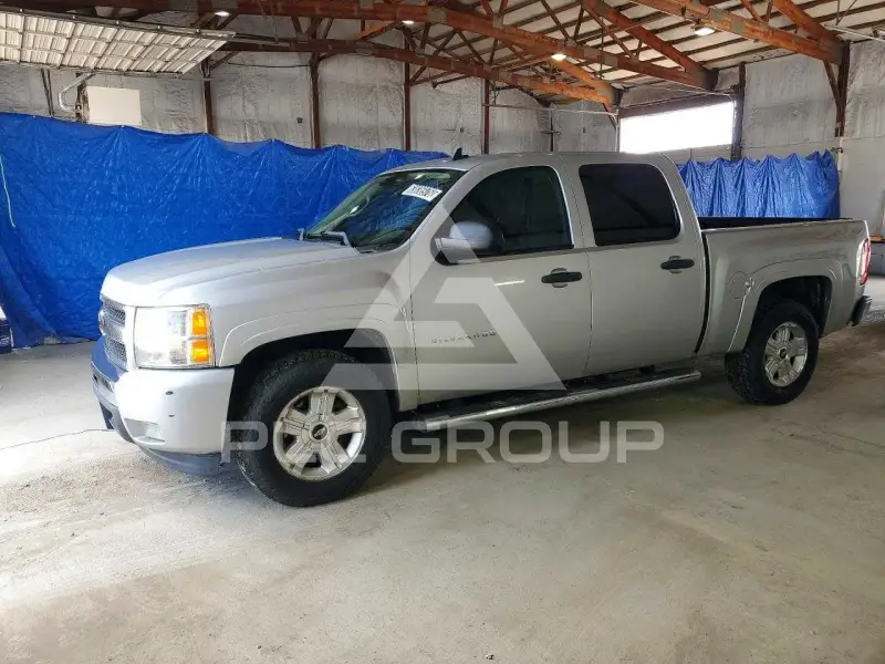 2011 Chevrolet Silverado photo