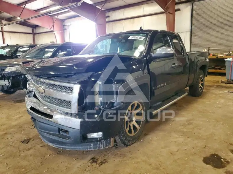 2011 Chevrolet Silverado photo