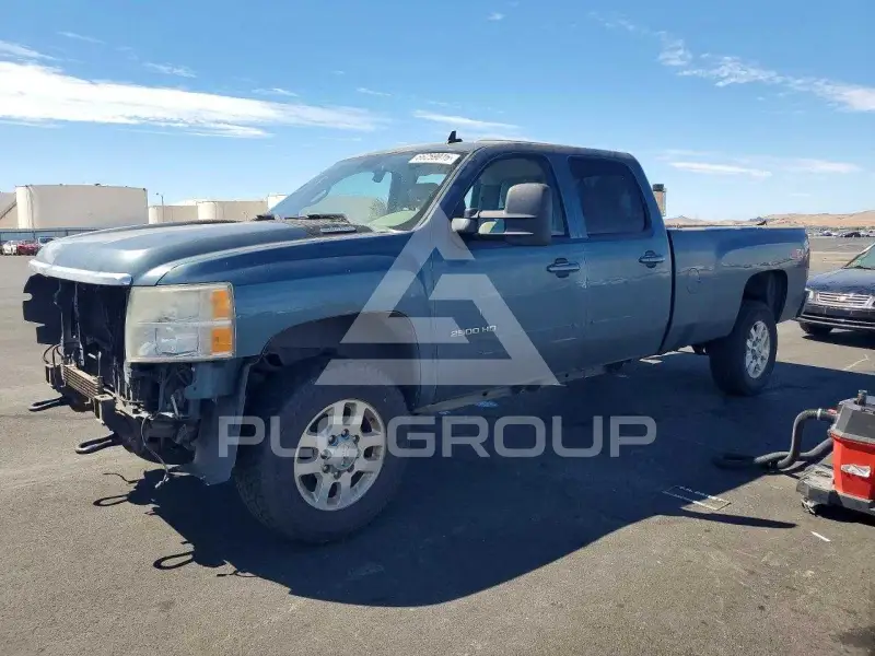 2011 Chevrolet Silverado photo