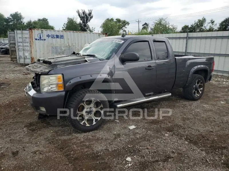 2011 Chevrolet Silverado photo