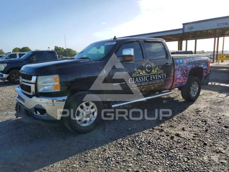2011 Chevrolet Silverado photo