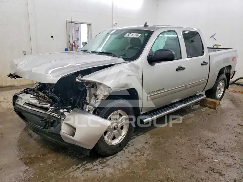2011 Chevrolet Silverado photo
