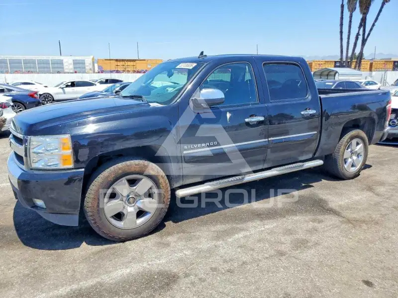 2011 Chevrolet Silverado photo