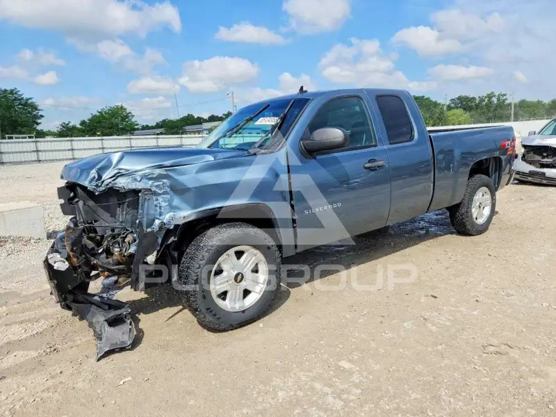 2011 Chevrolet Silverado photo