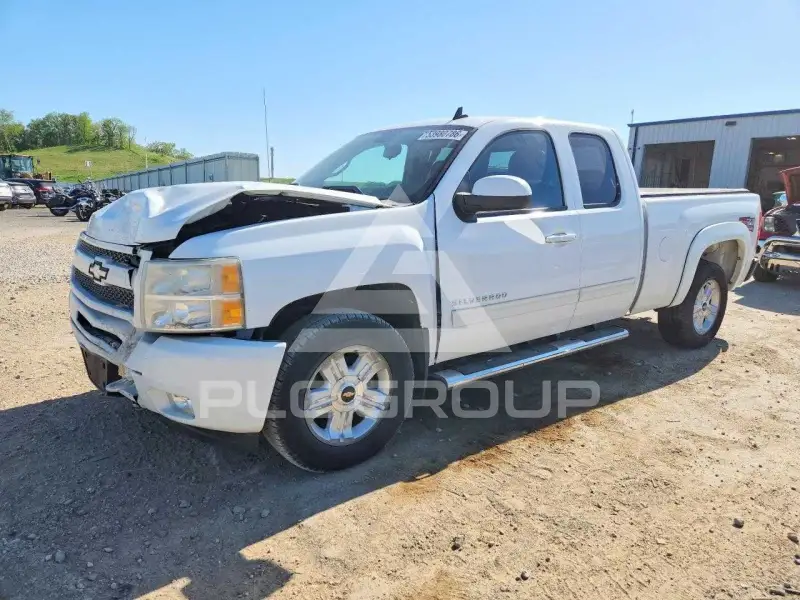 2011 Chevrolet Silverado photo