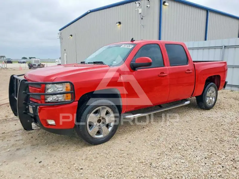 2011 Chevrolet Silverado photo