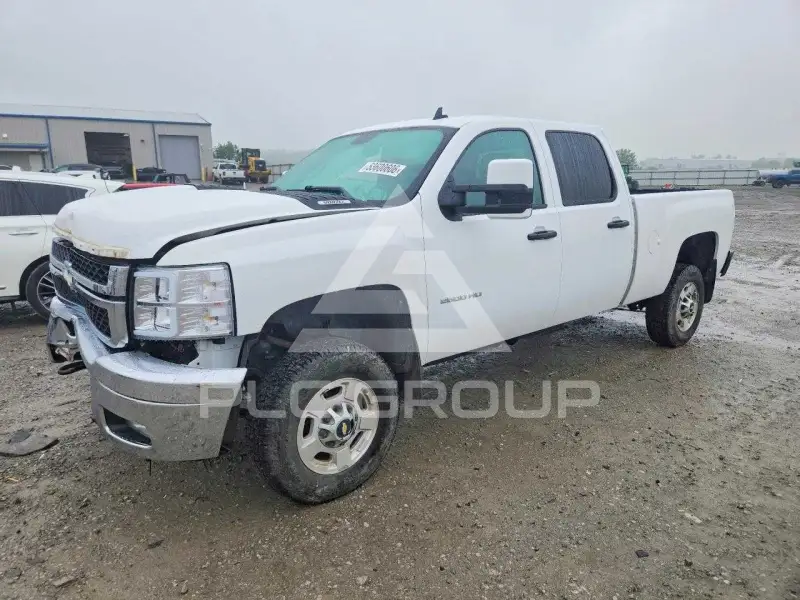 2011 Chevrolet Silverado photo