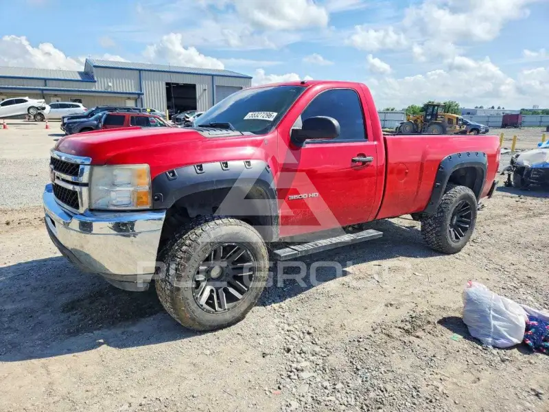 2011 Chevrolet Silverado photo