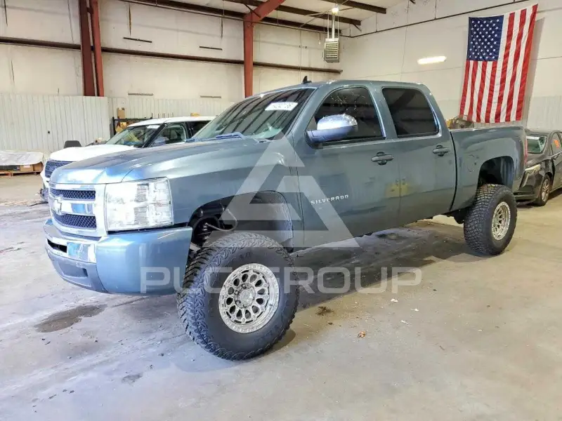 2011 Chevrolet Silverado photo