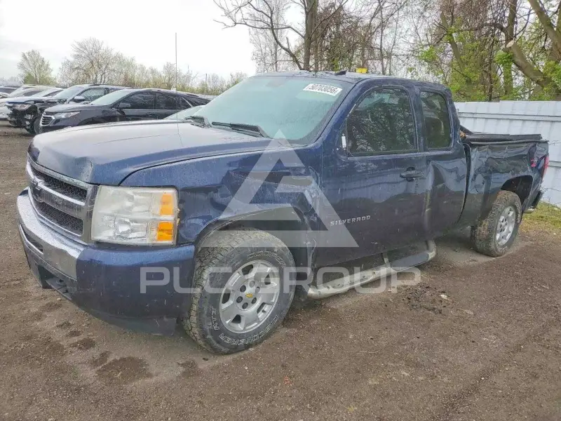 2011 Chevrolet Silverado photo