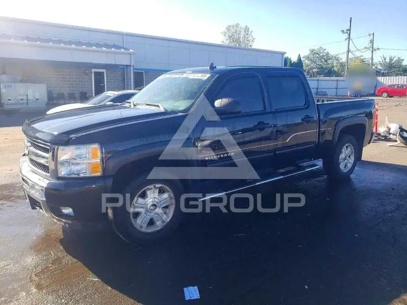 2011 Chevrolet Silverado photo