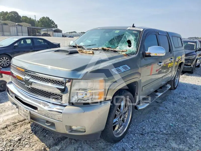 2011 Chevrolet Silverado photo