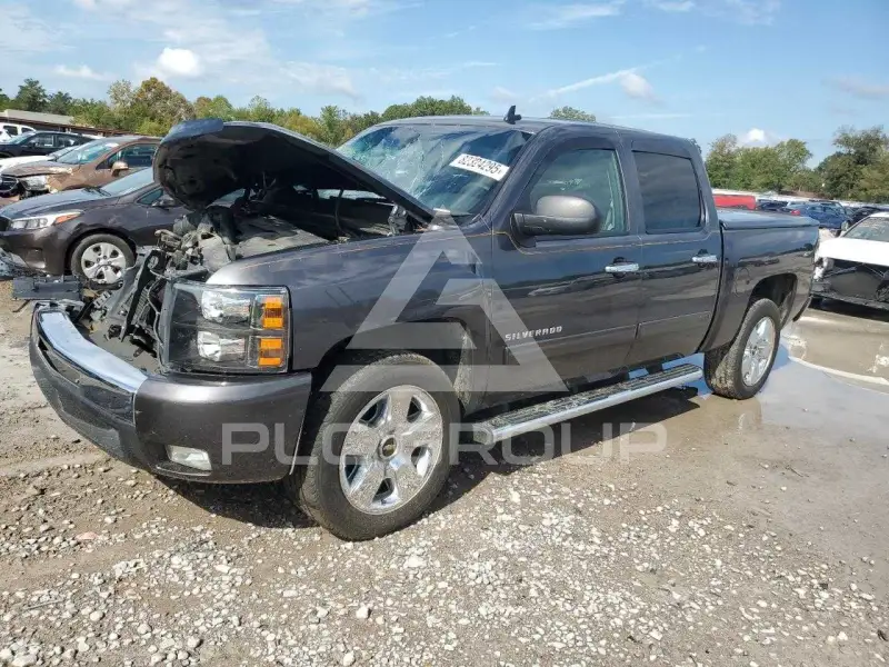 2011 Chevrolet Silverado photo