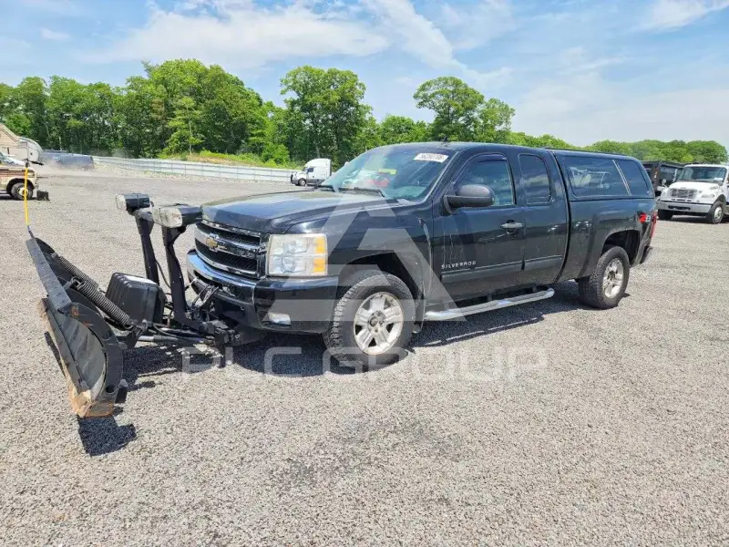 2011 Chevrolet Silverado photo
