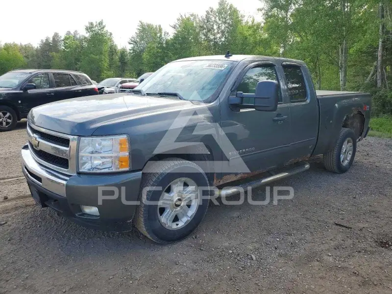 2011 Chevrolet Silverado photo