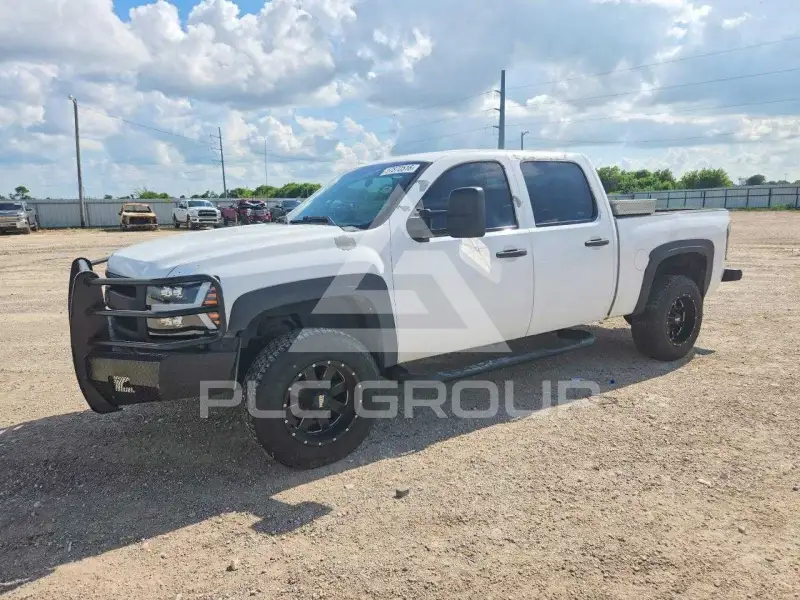 2011 Chevrolet Silverado photo