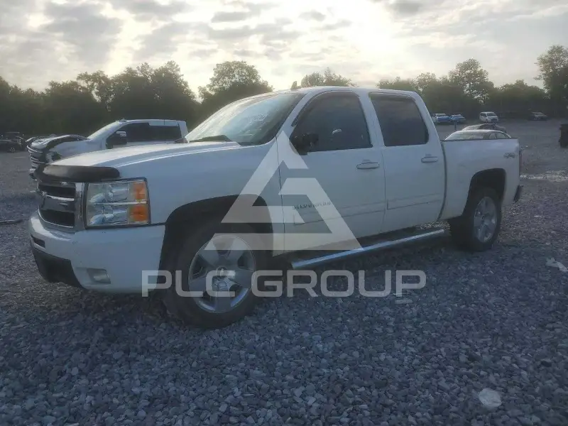 2011 Chevrolet Silverado photo