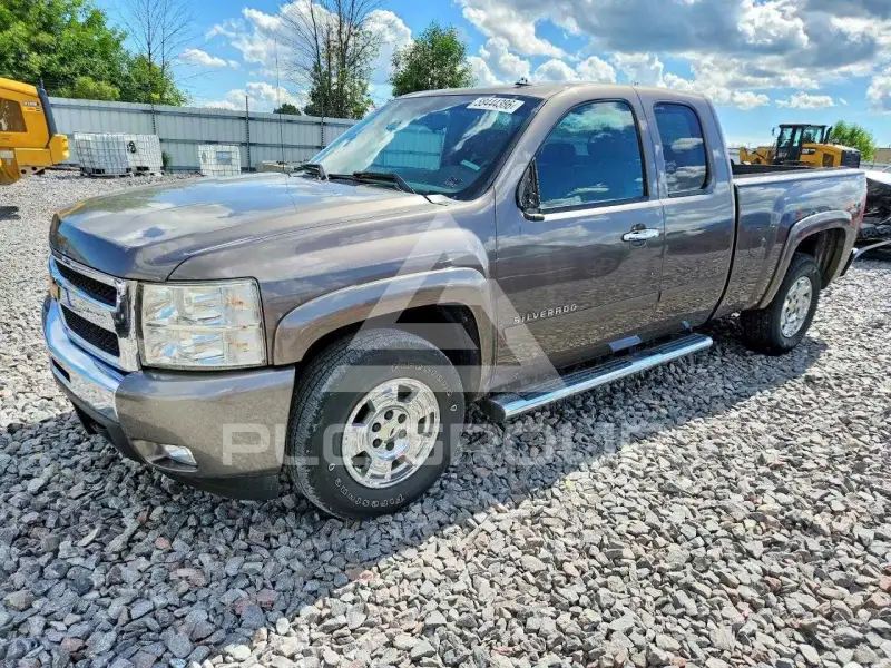 2011 Chevrolet Silverado photo