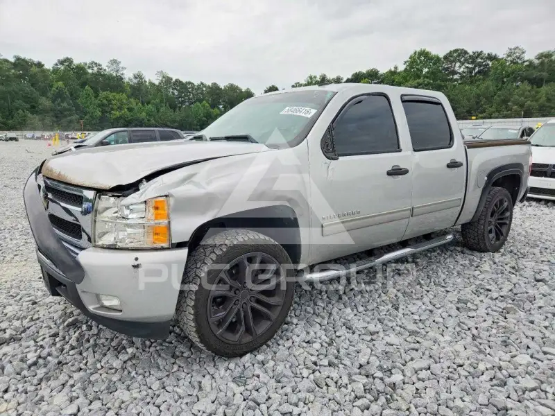 2011 Chevrolet Silverado photo