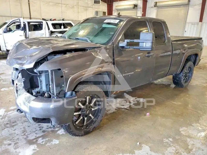 2011 Chevrolet Silverado photo