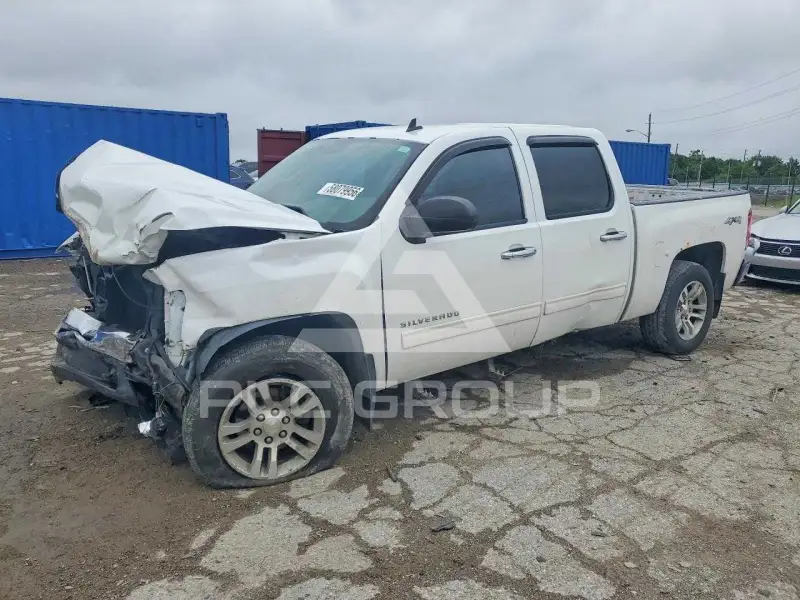 2011 Chevrolet Silverado photo