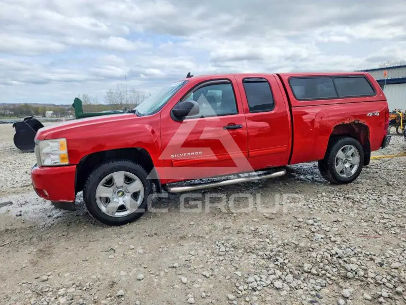 2011 Chevrolet Silverado photo