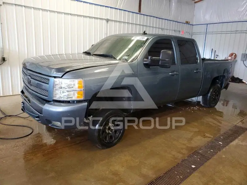 2011 Chevrolet Silverado photo