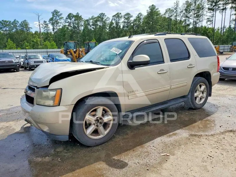 2011 Chevrolet Tahoe photo