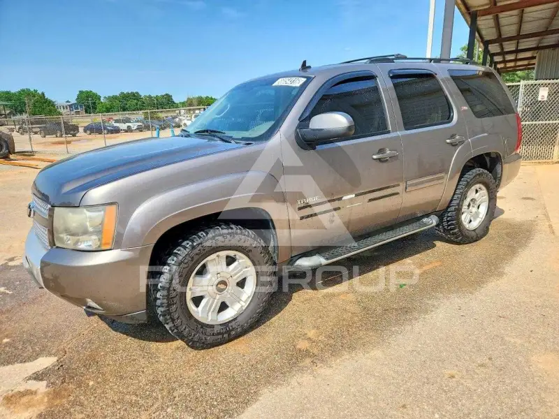 2011 Chevrolet Tahoe photo