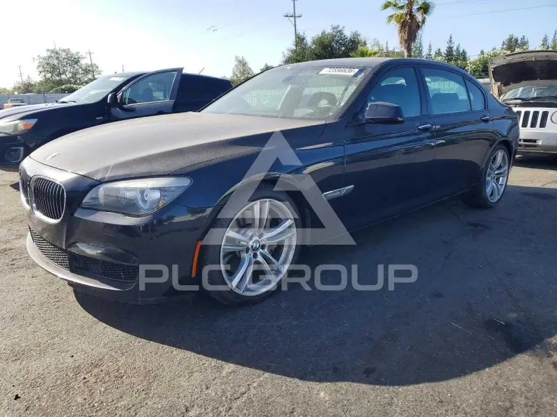 2011 BMW 750 фото