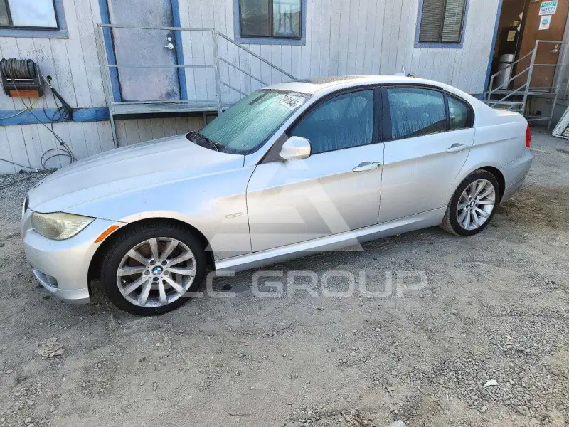 2011 BMW 328 photo