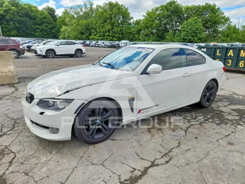 2011 BMW 328 фото